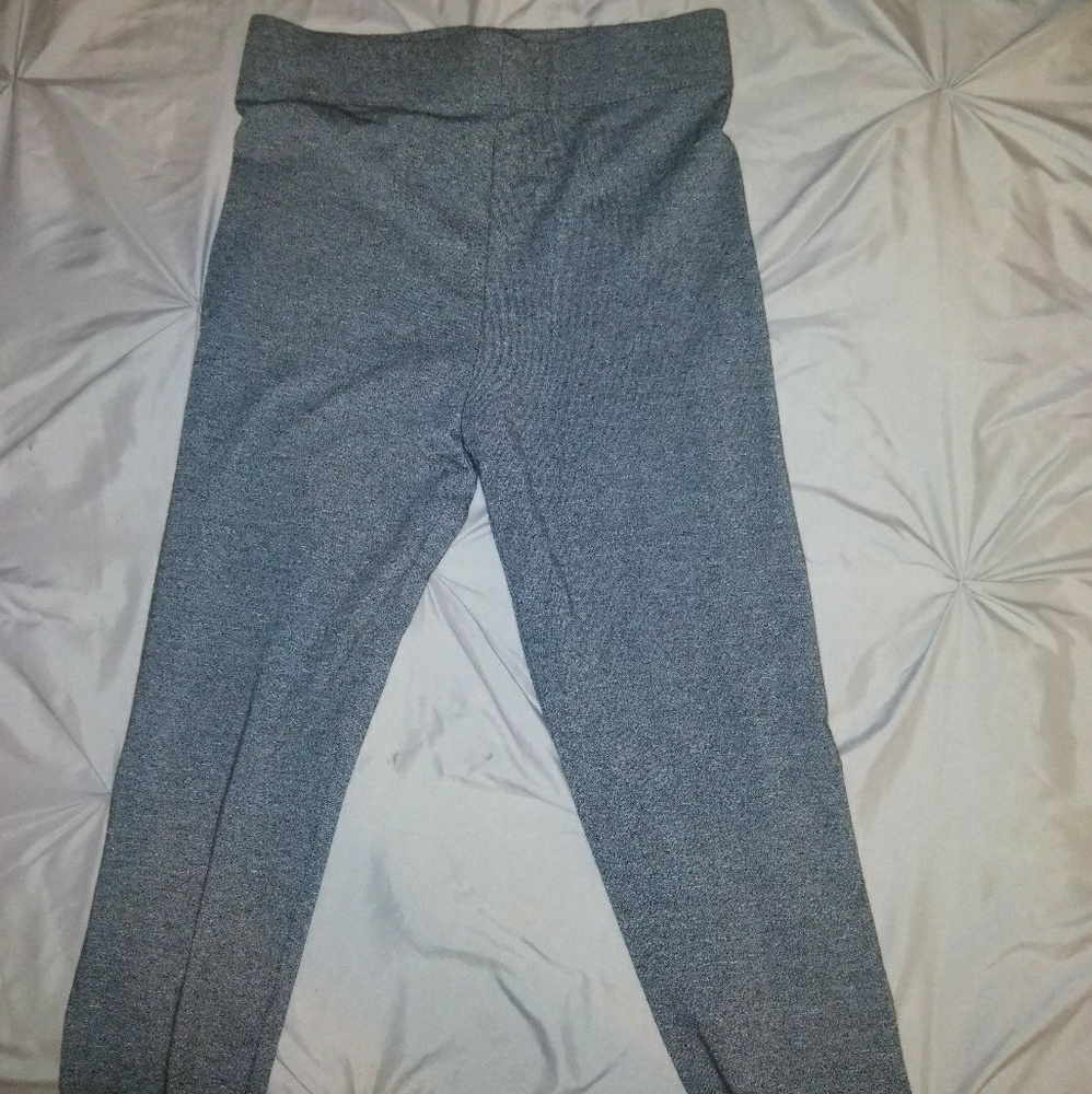 Gray leggings